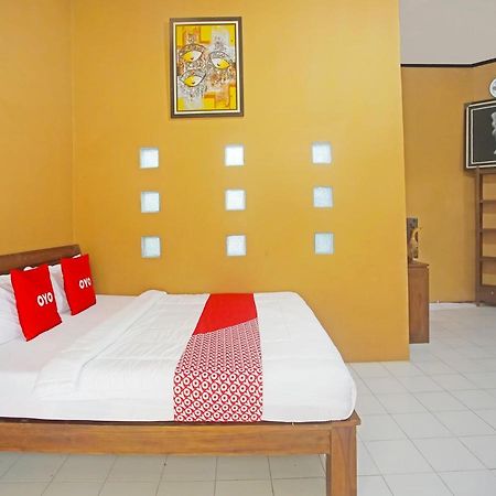 Oyo 90229 Fidel Caestro Homestay Kotadalem Buitenkant foto