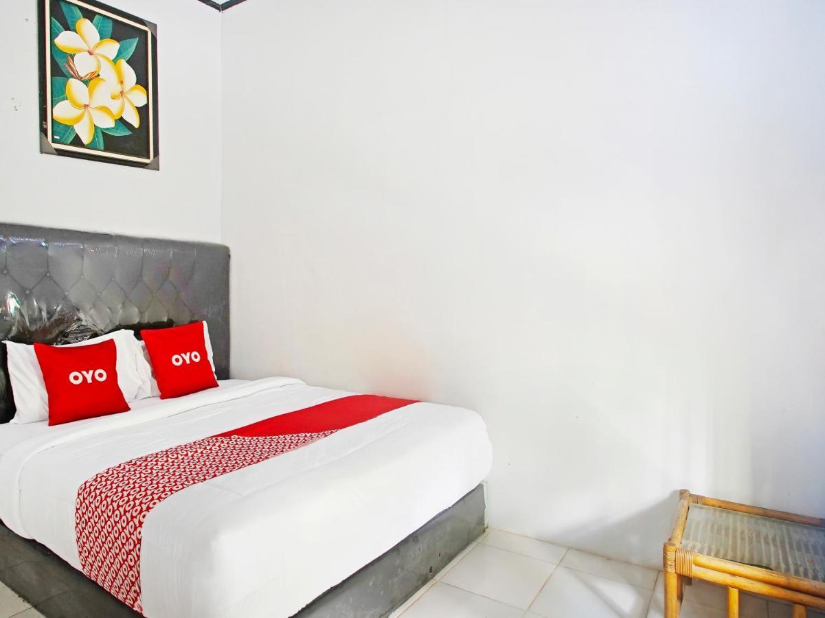 Oyo 90229 Fidel Caestro Homestay Kotadalem Buitenkant foto